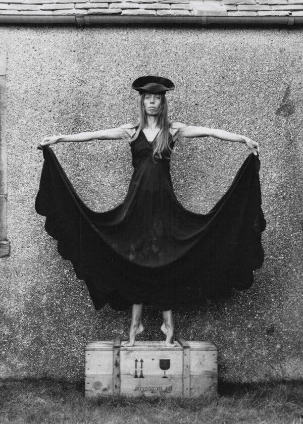 Annie Stainer, Celebrated Mime and Collaborator with David Bowie, Passes Away at 79