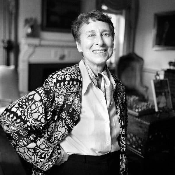 Barbara Holdridge, Pioneer of Spoken-Word Records and Audiobooks, Dies at 95