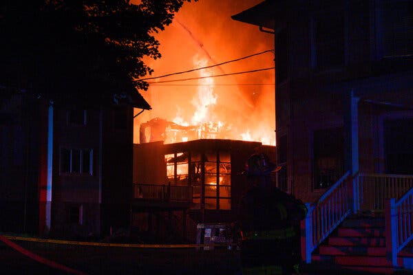 Historic New Jersey Synagogue Destroyed by Early Morning Blaze; Rabbi and Family Escape Unharmed