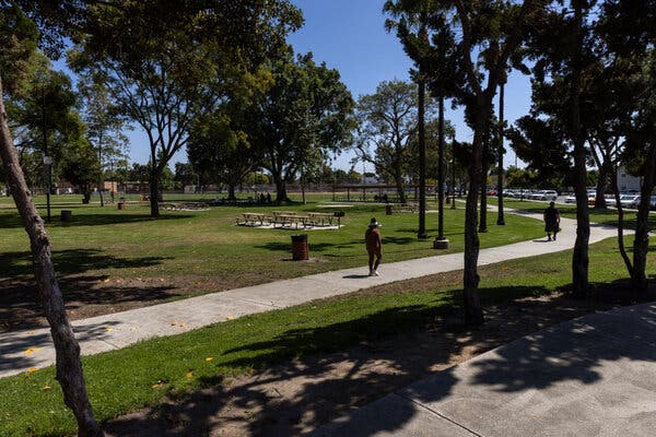 Immigration Raids Prompt Cancellation of July 4th Festivities in Bell Gardens