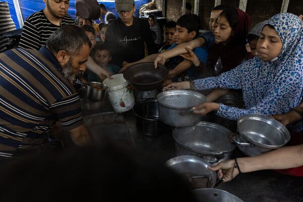 Israel Initiates Controversial New Gaza Food Aid Program Bypassing U.N. Agencies