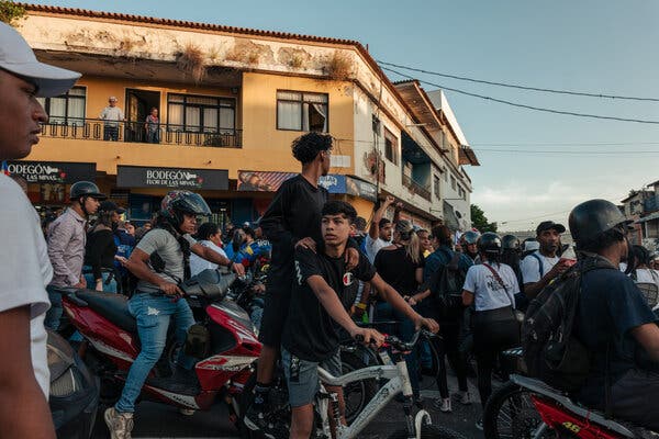 Maduro Calls Venezuelans to Vote Again Amid Controversial Election Claims