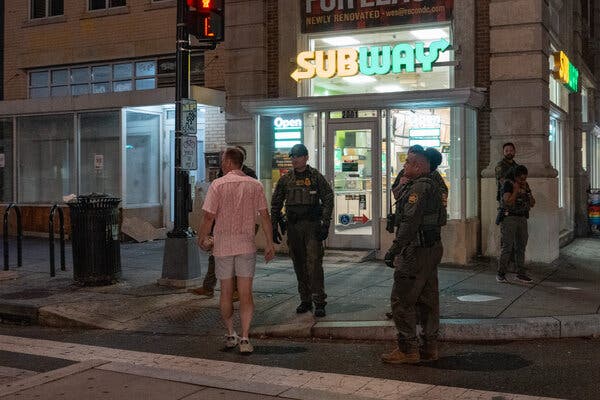 Man Faces Federal Assault Charges After Throwing Sandwich at Officer in Washington D.C.