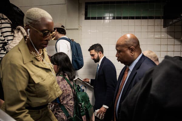 Nine Mayoral Hopefuls Traverse New York's Five Boroughs in Vigorous Campaign