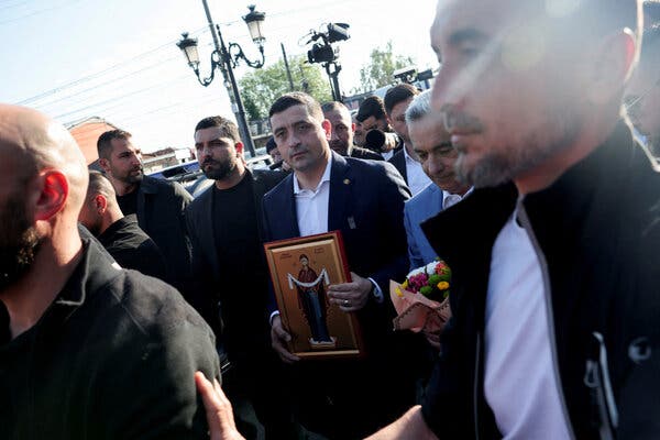 Romanian Nationalist George Simion Leads in Presidential Election First Round