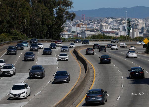 Senate Republicans Block California’s Ban on Gasoline Vehicles, Sparking National Debate