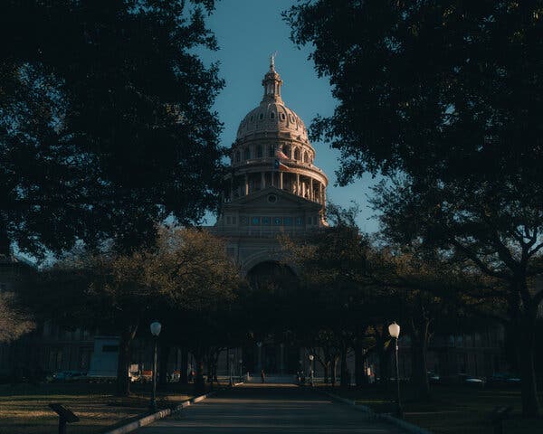 Texas Special Session Sparks Political Battle Over Flood Response and Redistricting