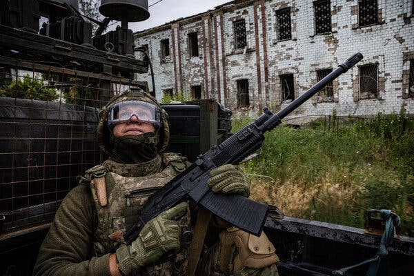 The Challenges Facing Ukraine in Relinquishing the Donbas Region
