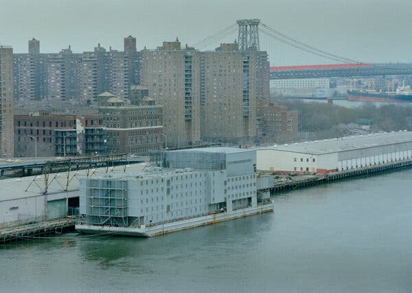 Tracing Globalization Through the Journey of a Versatile Barge
