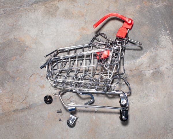 Trump Urges Retailers to Absorb Tariff Costs Amid Rising Import Duties