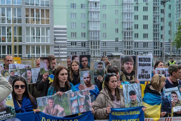 Ukraine and Russia Prepare for Largest Prisoner Swap Amid War
